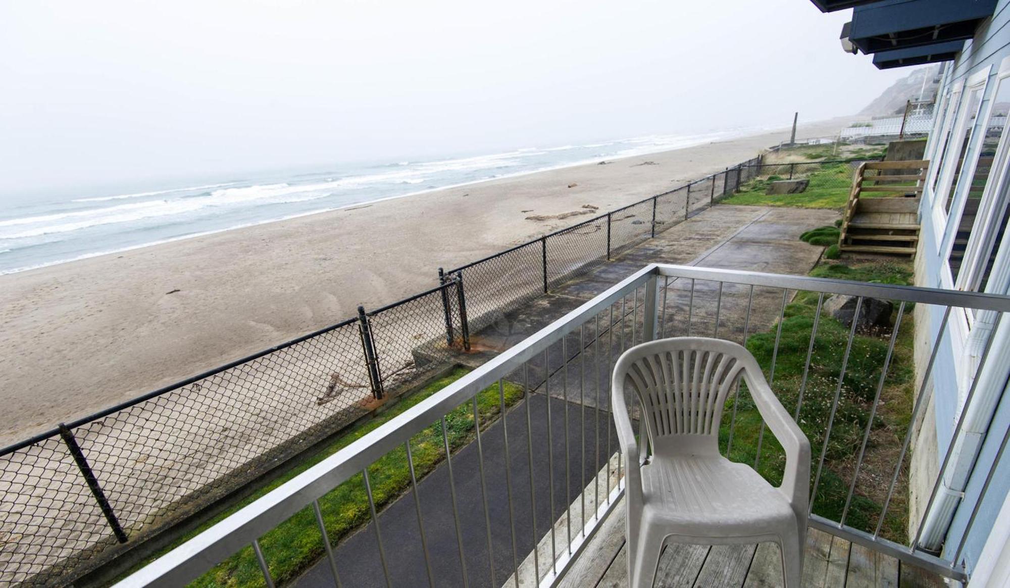 Sandcastle Beachfront Lincoln City Exteriör bild